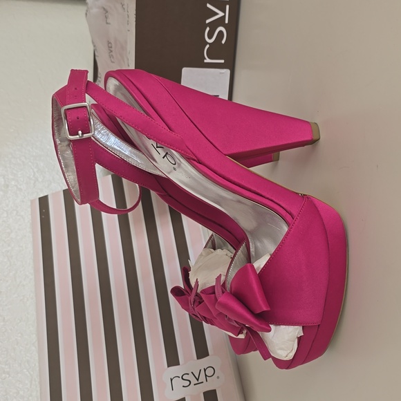 Rsvp Fuchsia satin heels - Picture 6 of 11